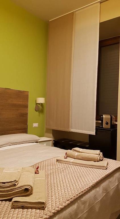 B&B Via Veneto 克罗托内 外观 照片